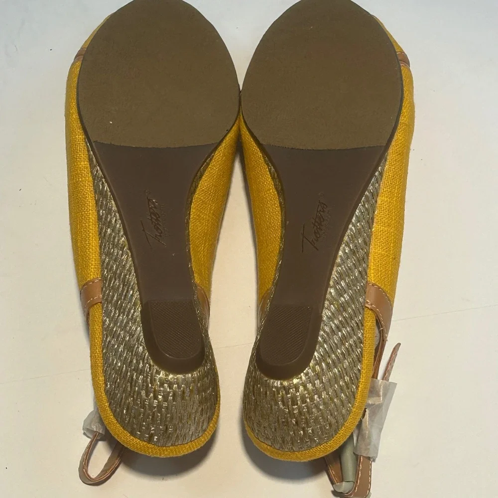 Trotters Womens Yellow Linen Peep Toe‎ Slingback Wedge Sandals Size 8.5M